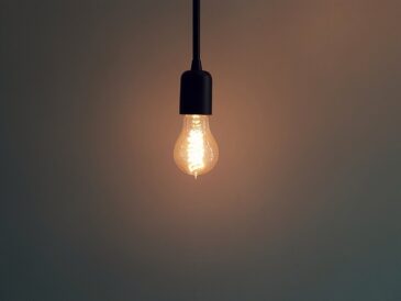 5 populære design trends inden for gulvlamper og standerlamper
