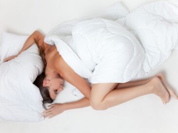 Optimer din søvnkvalitet med sengeforhøjere: Sådan gør du